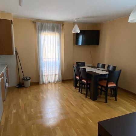 Apartamento Del Pirineo Salas Bajas Exteriör bild