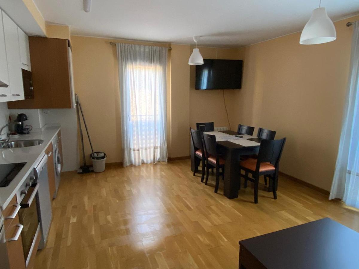 Apartamento Del Pirineo Salas Bajas Exteriör bild