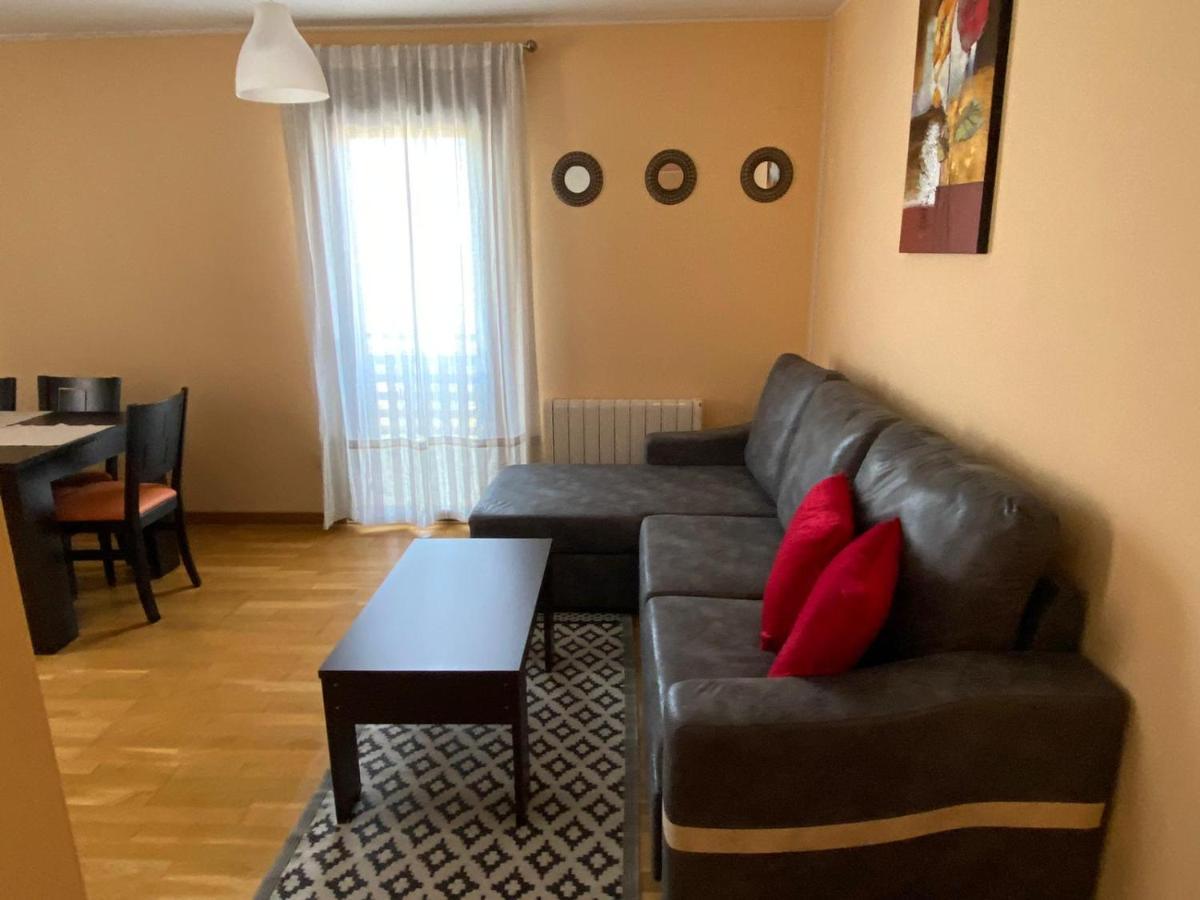 Apartamento Del Pirineo Salas Bajas Exteriör bild